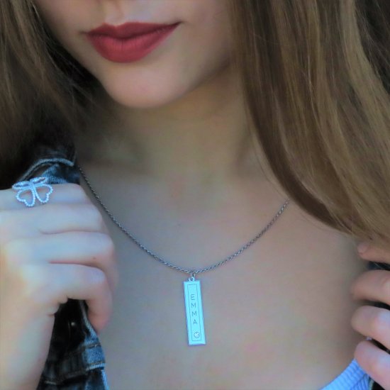  vertical bar necklace with name engraved in sterling silver and swarovski birthstone    
