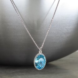 crystal from swarovski necklace with oval fancy stone - " light turquoise" crystal from swarovski necklace with oval fancy stone - " light turquoise"