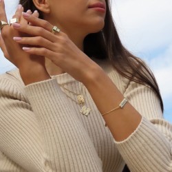 Initial Pendant Necklace In 18k Gold Plating - Retro Style ( Letter V )