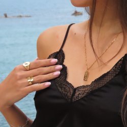 Queen Elizabeth pendant necklace - 18k gold plated