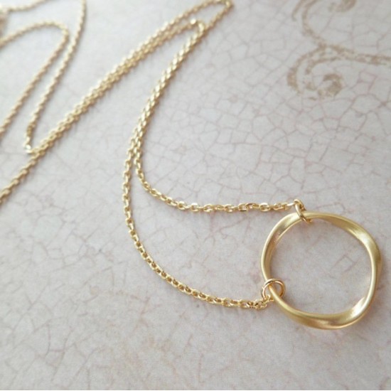 Eternal circle necklace in gold plated sterling silver 