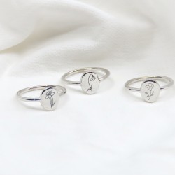 Birth month flower ring in sterling silver Birth month flower ring in sterling silver