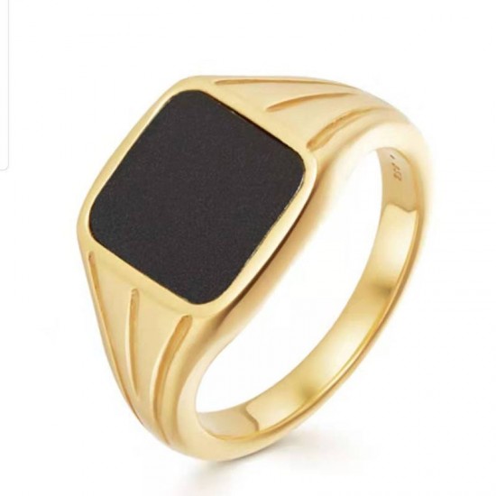 gold vintage ring - natural black agate stone 
