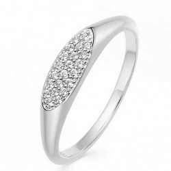 Oval ring 18k gold plated silver and cz stones Oval ring 18k gold plated silver and cz stones